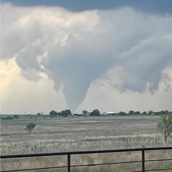 Meet your Posher, J. Owens - Picture 3 of 16